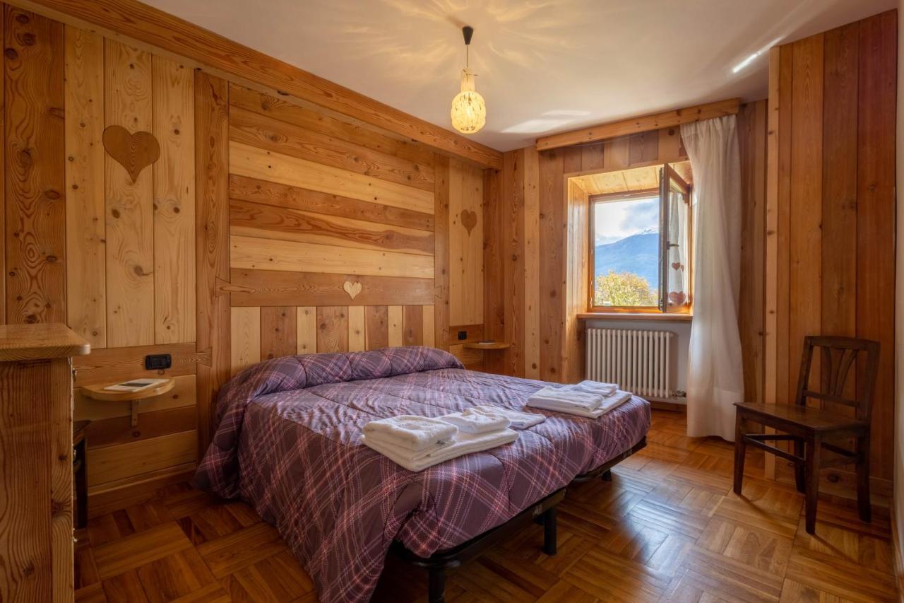 Le Vieux Noyer - Appartamenti Al Verde Villaggio Di Rumiod Сен-П'єрр Екстер'єр фото