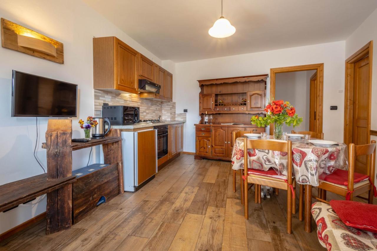 Le Vieux Noyer - Appartamenti Al Verde Villaggio Di Rumiod Сен-П'єрр Екстер'єр фото