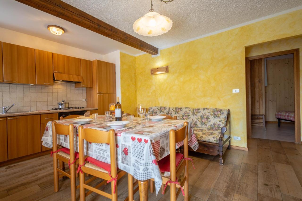 Le Vieux Noyer - Appartamenti Al Verde Villaggio Di Rumiod Сен-П'єрр Екстер'єр фото