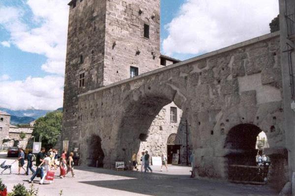 Le Vieux Noyer - Appartamenti Al Verde Villaggio Di Rumiod Сен-П'єрр Екстер'єр фото