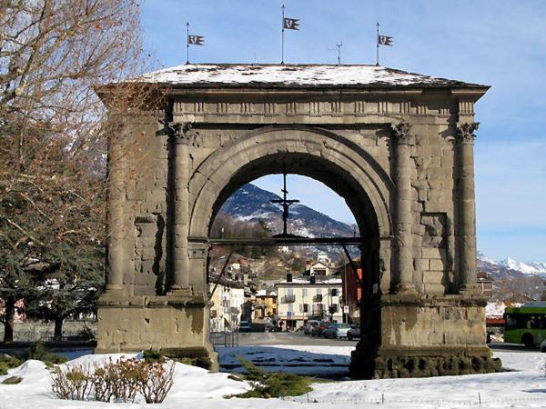 Le Vieux Noyer - Appartamenti Al Verde Villaggio Di Rumiod Сен-П'єрр Екстер'єр фото